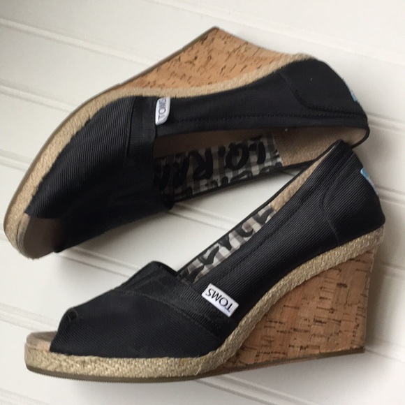 Toms Shoes - Toms